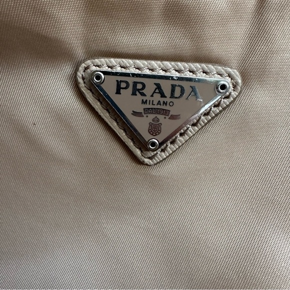 Prada nylon re-edition 2005 - Picture 13 of 13